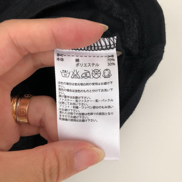 adidas(アディダス)のadidas アディダスTシャツ レディース 黒 金ロゴ メンズのトップス(Tシャツ/カットソー(半袖/袖なし))の商品写真