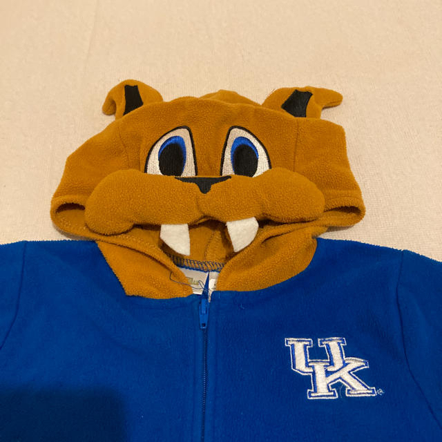 UK Wildcats ロンパース Kentucky 24month キッズ/ベビー/マタニティのベビー服(~85cm)(ロンパース)の商品写真