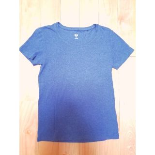 ユニクロ(UNIQLO)のユニクロ UNIQLO♡レディースTシャツ インディゴブルー(Tシャツ(半袖/袖なし))