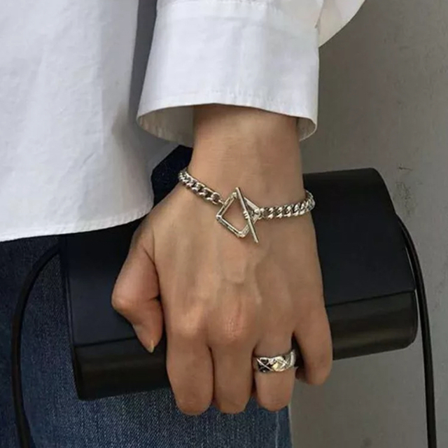 BEAUTY&YOUTH UNITED ARROWS(ビューティアンドユースユナイテッドアローズ)のSquare chain silver bracelet No.380 レディースのアクセサリー(ブレスレット/バングル)の商品写真