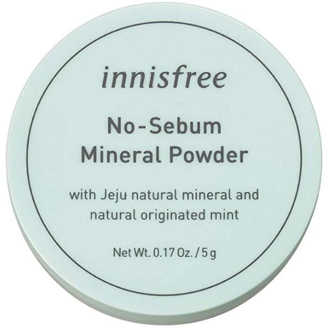 Innisfree(イニスフリー)の＜新品未開封＞イニスフリー innisfree　 ノーセバムミネラルパウダー  コスメ/美容のベースメイク/化粧品(フェイスパウダー)の商品写真