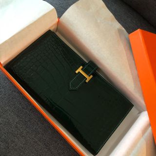 ザラ(ZARA)の新品✨ベあン風なお財布です✨(財布)