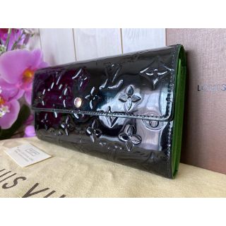 ヴィトン(LOUIS VUITTON) ヴェルニ 財布(レディース)(グリーン