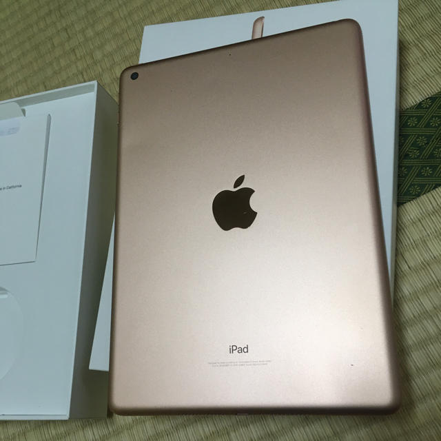 完動品　iPad6 アイパッド第6世代 32GB  WiFiモデル　2018sv