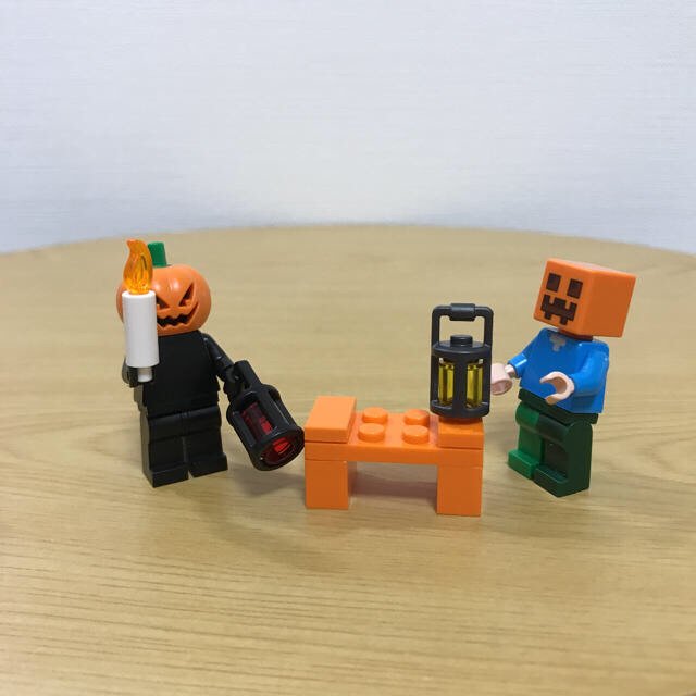 Lego(レゴ)の新品✨LEGO レゴ 正規品 ブラック、パールダークグレーランタン  2色セット キッズ/ベビー/マタニティのおもちゃ(知育玩具)の商品写真