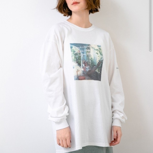 apart by lowrys(アパートバイローリーズ)の【たろう様 専用】　Roberta Bayley　ロングスリーブTシャツ レディースのトップス(Tシャツ(長袖/七分))の商品写真