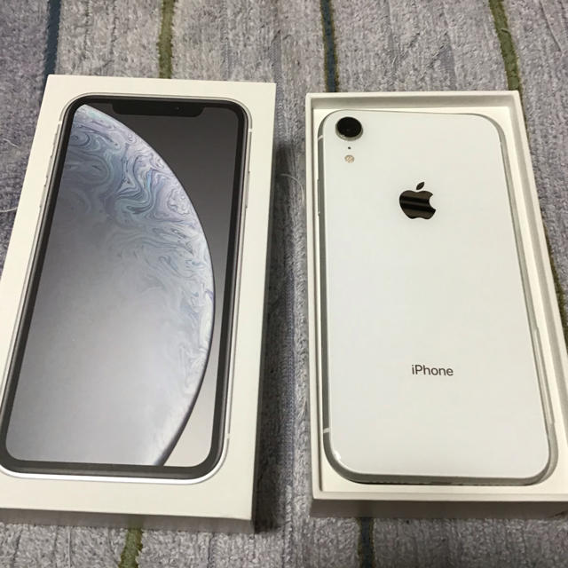 iPhone XRスマートフォン/携帯電話