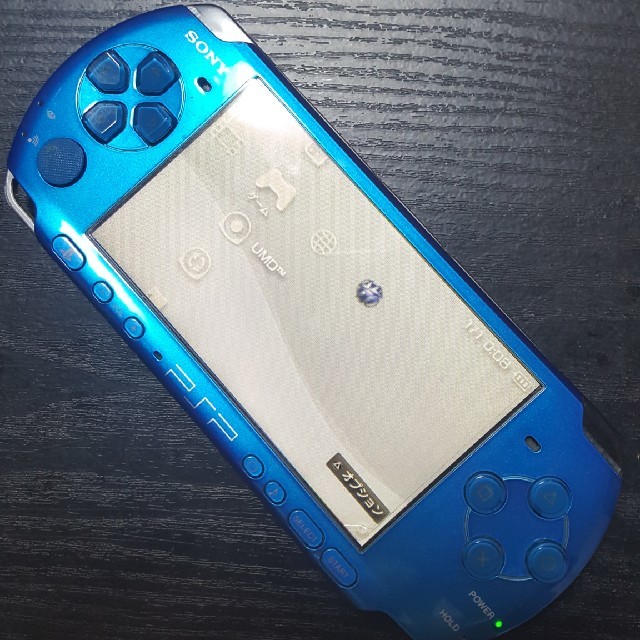 PlayStation Portable(プレイステーションポータブル)のPSP3000 ブルー　本体のみ エンタメ/ホビーのゲームソフト/ゲーム機本体(携帯用ゲーム機本体)の商品写真