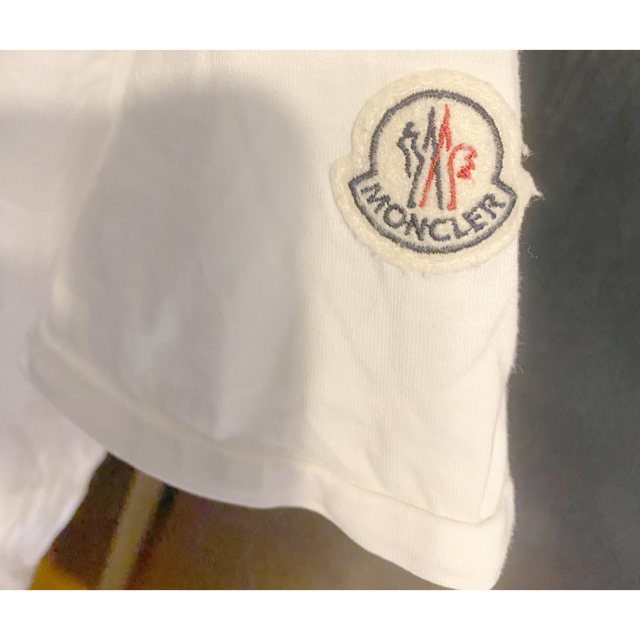 MONCLER(モンクレール)のモンクレールMONCLERナンバリングTシャツmワッペン半袖プリント メンズのトップス(Tシャツ/カットソー(半袖/袖なし))の商品写真