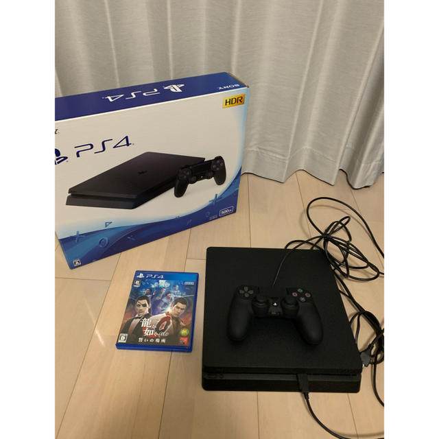 PS4 500GB ホワイト オプション付き アンチャーテッド4やるために購入