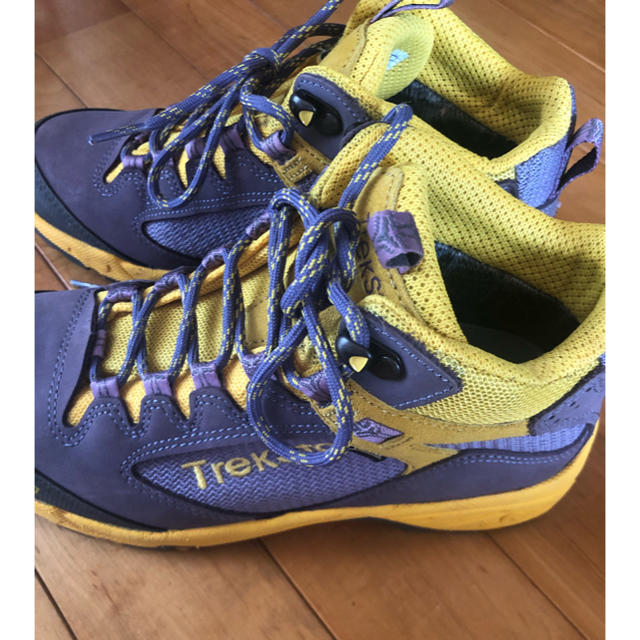 Treksta(トレクスタ)の普段靴　トレッキングシューズとしても　ほぼ未使用 スポーツ/アウトドアのアウトドア(登山用品)の商品写真