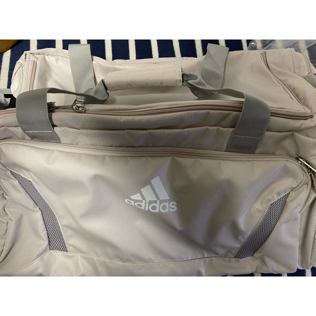 adidas(アディダス)のADIDAS ボストンバッグ メンズのバッグ(ボストンバッグ)の商品写真