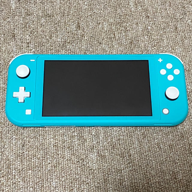 Nintendo Switch(ニンテンドースイッチ)のSwitch Lite  あつまれどうぶつの森 セット エンタメ/ホビーのゲームソフト/ゲーム機本体(携帯用ゲーム機本体)の商品写真