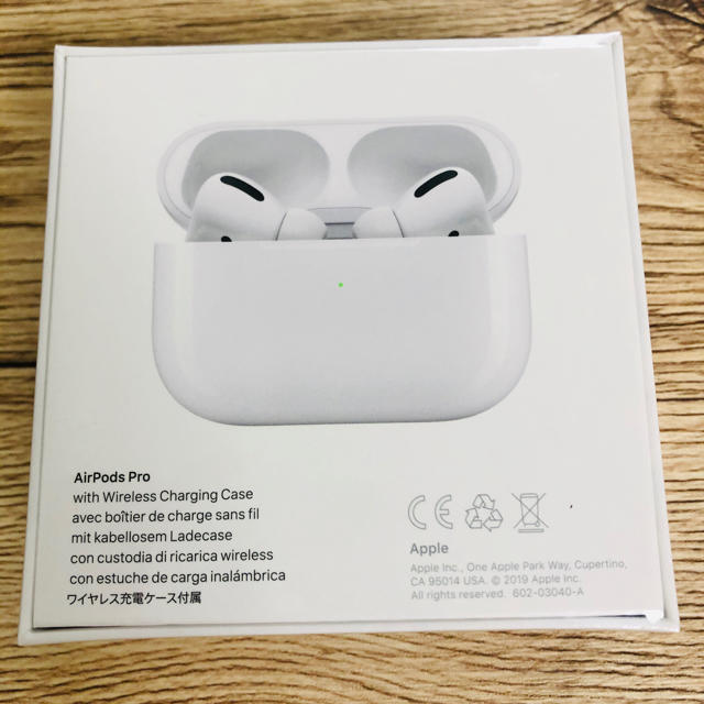 Apple(アップル)の【保証開始前】AirPods Pro  MWP22J/A エアポッド スマホ/家電/カメラのオーディオ機器(ヘッドフォン/イヤフォン)の商品写真