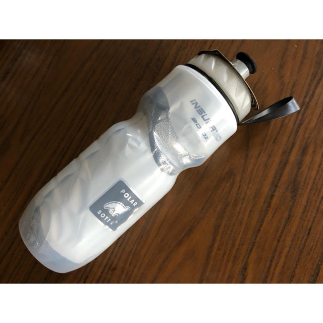 POLAR(ポラール)の未使用 Polarの保温機能付きドリンクボトル 20oz スポーツ/アウトドアの自転車(その他)の商品写真