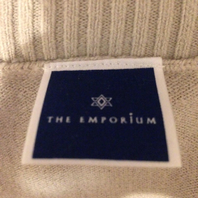 THE EMPORIUM(ジエンポリアム)のジ エンポリアム トップス レディースのトップス(ニット/セーター)の商品写真