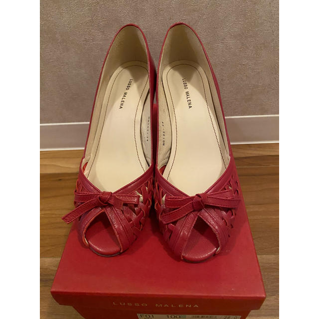 LUSSO MALENA  ルッソマレーナ　パンプス　赤 レディースの靴/シューズ(ハイヒール/パンプス)の商品写真
