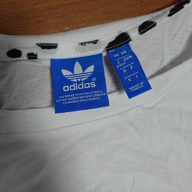 adidas(アディダス)のアディダスオリジナルス 半袖Tシャツ レディースのトップス(Tシャツ(半袖/袖なし))の商品写真