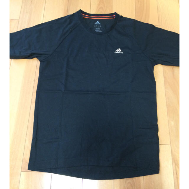 adidas(アディダス)のadidas Tシャツ スポーツ/アウトドアのスポーツ/アウトドア その他(その他)の商品写真