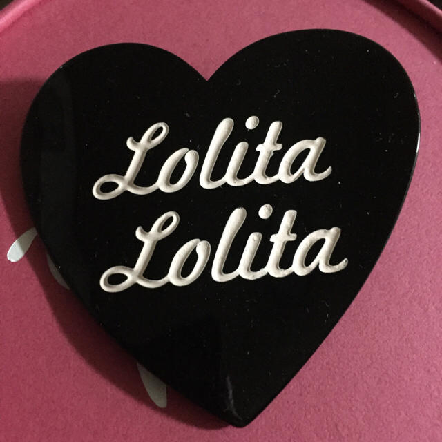 Katie(ケイティー)のkatie LOLITA clip レディースのアクセサリー(ブローチ/コサージュ)の商品写真