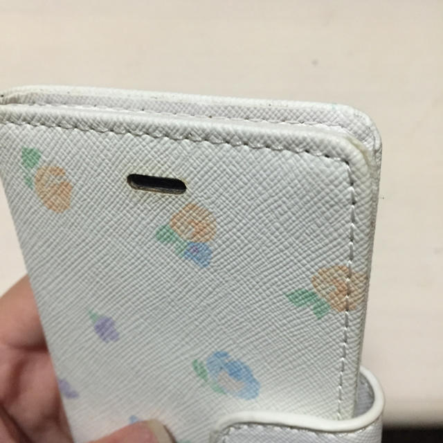 LODISPOTTO(ロディスポット)のiPhone6花柄手帳型ケース スマホ/家電/カメラのスマホアクセサリー(モバイルケース/カバー)の商品写真