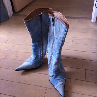 デニム地のブーツ👢(ブーツ)