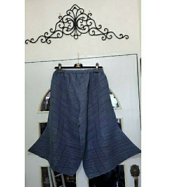 PLEATS PLEASE ISSEY MIYAKE - 美品 ISSEY MIYAKE サルエルパンツ PLEATS PLEASE ISSEY MIYAKE - 美品 ISSEY MIYAKE サルエルパンツ