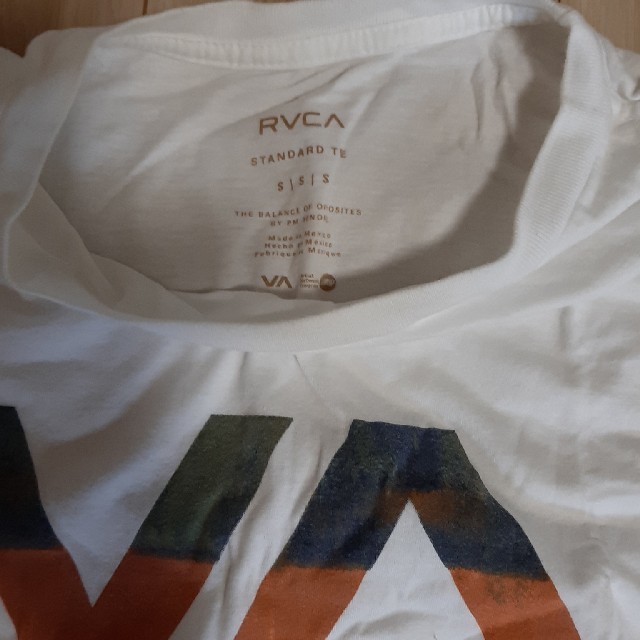 RVCA(ルーカ)のRVCA Tシャツ　USサイズS メンズのトップス(Tシャツ/カットソー(半袖/袖なし))の商品写真