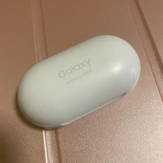 ギャラクシー(Galaxy)のSAMSUNG GALAXY BUDS WHITE(ヘッドフォン/イヤフォン)