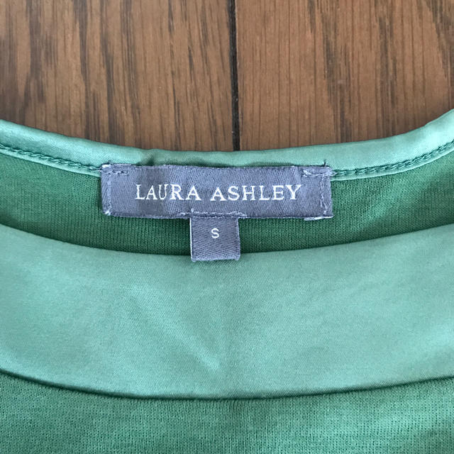 LAURA ASHLEY(ローラアシュレイ)のカットソー☆ローラアシュレイ レディースのトップス(カットソー(半袖/袖なし))の商品写真