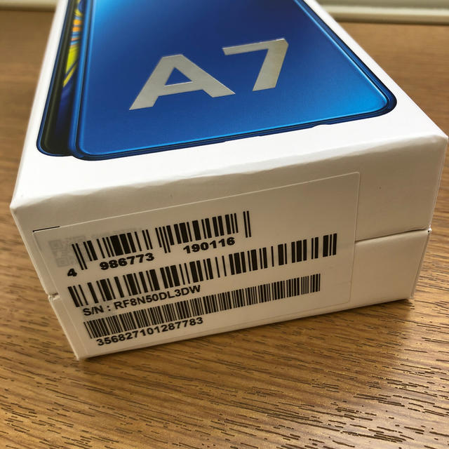 Galaxy A7 ブルー 新品未開封 当日発送可能 スマホ/家電/カメラのスマートフォン/携帯電話(スマートフォン本体)の商品写真