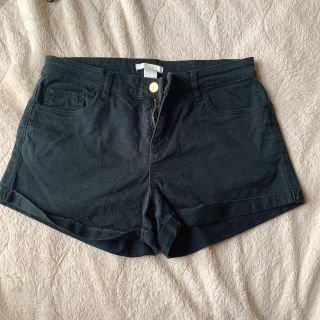 エイチアンドエム(H&M)のh&m デニムショートパンツ 黒 ブラック 海外(ショートパンツ)