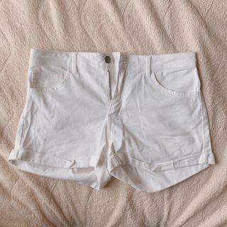 エイチアンドエム(H&M)のh&m ショートパンツ 白 ホワイト 海外(ショートパンツ)