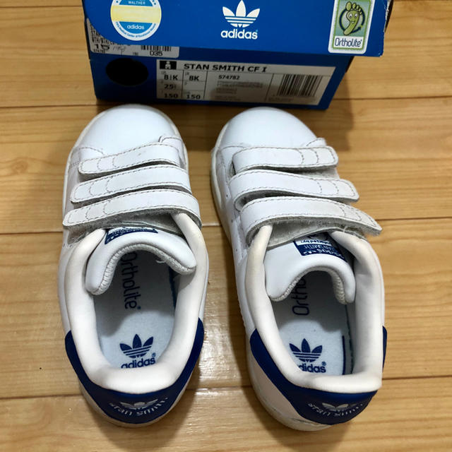 adidas(アディダス)のadidas アディダス オリジナルス スタンスミス キッズ キッズ/ベビー/マタニティのキッズ靴/シューズ(15cm~)(スニーカー)の商品写真