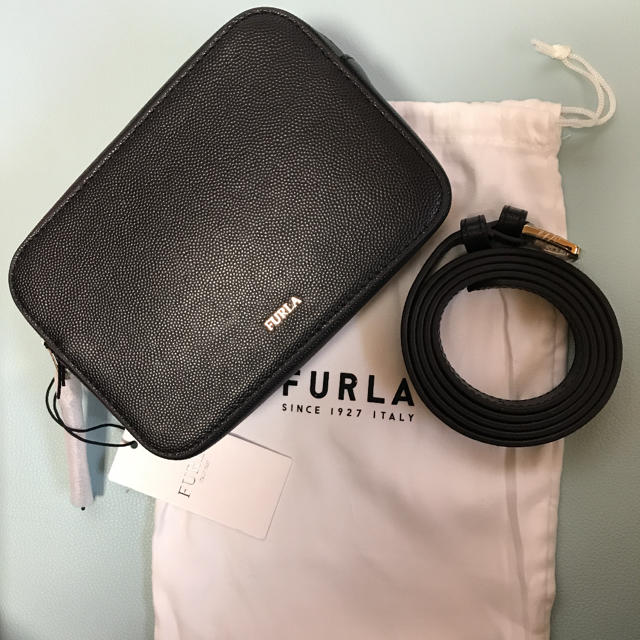 Furla(フルラ)のFURLA(フルラ) ウエストバッグ 新品未使用　ブラック レディースのバッグ(ボディバッグ/ウエストポーチ)の商品写真