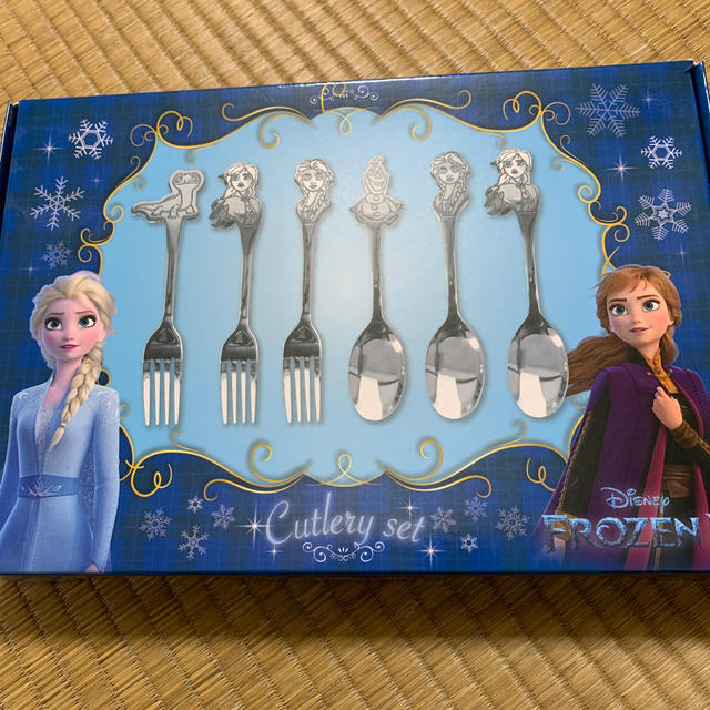 アナと雪の女王(アナトユキノジョオウ)のFROZEN Ⅱ カトラリーセット エンタメ/ホビーのおもちゃ/ぬいぐるみ(キャラクターグッズ)の商品写真