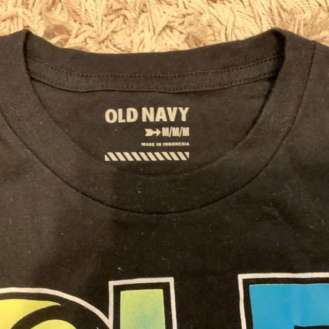 Old Navy(オールドネイビー)の【試着のみ美品】OLD NAVY Ｔシャツ　M メンズのトップス(Tシャツ/カットソー(半袖/袖なし))の商品写真