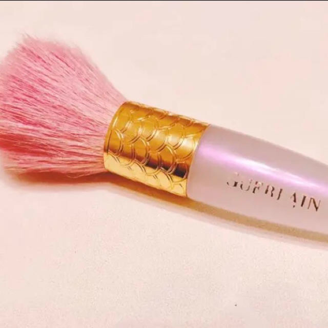 GUERLAIN(ゲラン)のGUERLAIN ゲラン／フェイスパウダー用ブラシ used／送料込 コスメ/美容のコスメ/美容 その他(その他)の商品写真