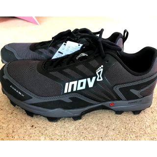 デサント(DESCENTE)の値下げ:イノベイト　新品未使用　inov8 トレイルランニングシューズ(シューズ)