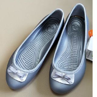 クロックス(crocs)の値下げ☆クロックス リリー シルバー W6 22cm程度 (サンダル)