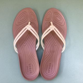 クロックス(crocs)のクロックス　W8  24cm  ビーチサンダル(ビーチサンダル)