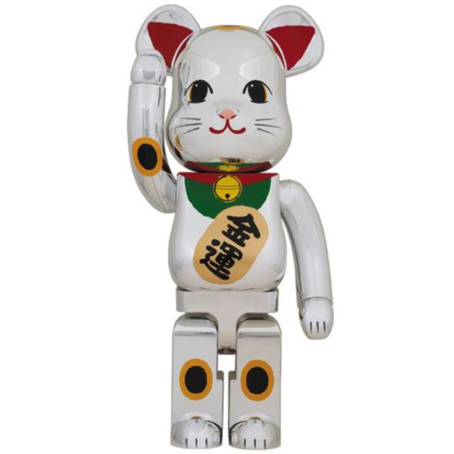 MEDICOM TOY(メディコムトイ)のBE@RBRICK 招き猫 銀メッキ 弐 1000％ エンタメ/ホビーのおもちゃ/ぬいぐるみ(キャラクターグッズ)の商品写真