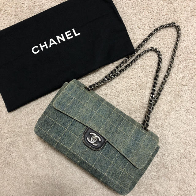 CHANEL(シャネル)のシャネル　マトラッセ　チョコバー　デニム　チェーンショルダー　バッグ レディースのバッグ(ショルダーバッグ)の商品写真