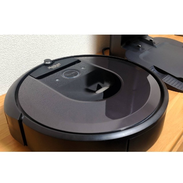 iRobot - 【超美品】Roomba i7+ ルンバ ロボット掃除機 高性能 iRobotの通販 by フルバック's shop｜アイ