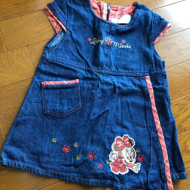 Disney(ディズニー)のデニムワンピース( ^ω^ ) ミニーちゃん80㎝ キッズ/ベビー/マタニティのベビー服(~85cm)(ワンピース)の商品写真