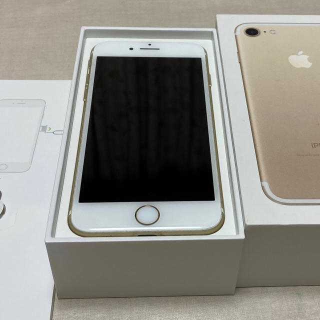 iPhone7 256GB Gold Simフリースマートフォン本体