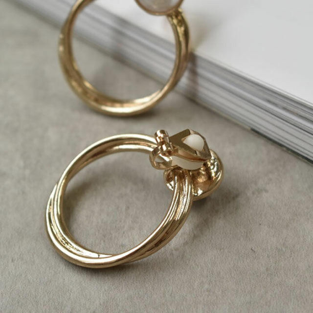 DEUXIEME CLASSE(ドゥーズィエムクラス)のpearl layered rings clip (earring) レディースのアクセサリー(イヤリング)の商品写真