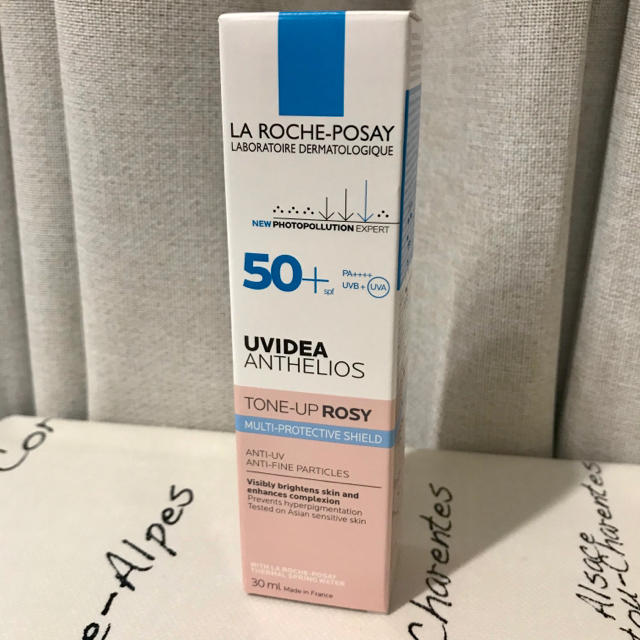 LA ROCHE-POSAY(ラロッシュポゼ)の専用 コスメ/美容のベースメイク/化粧品(化粧下地)の商品写真