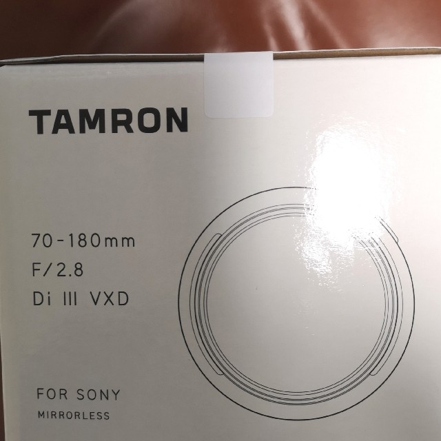 TAMRON(タムロン)の■新品■タムロン 70-180mm F/2.8 Di III V XD A056 スマホ/家電/カメラのカメラ(レンズ(ズーム))の商品写真