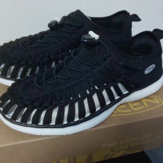 キーン(KEEN)のKEEN UNEEK02  BLACK(スニーカー)